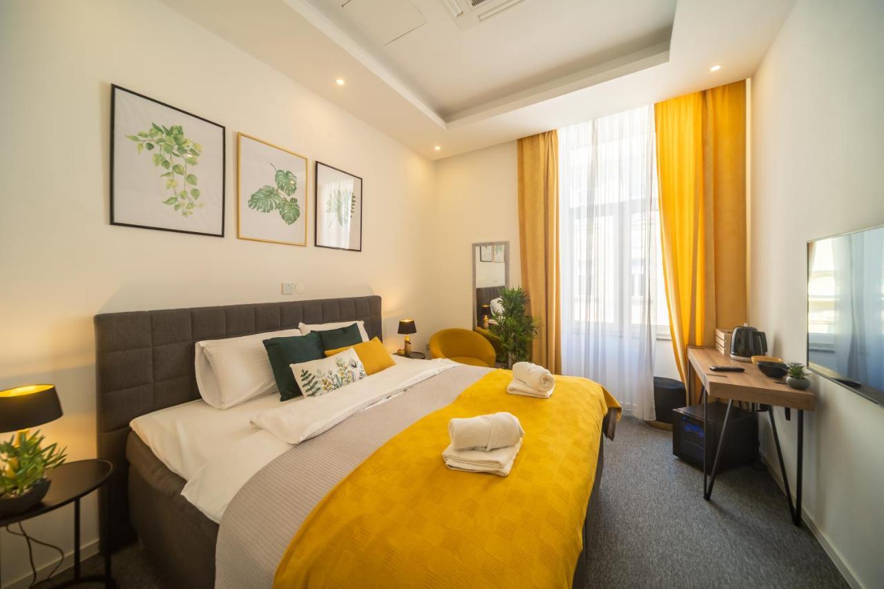 Elenas Rooms & Apartment Zagreb Exterior photo